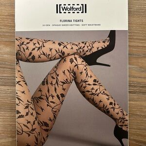 Wolford XS Florina tights in black. NWT